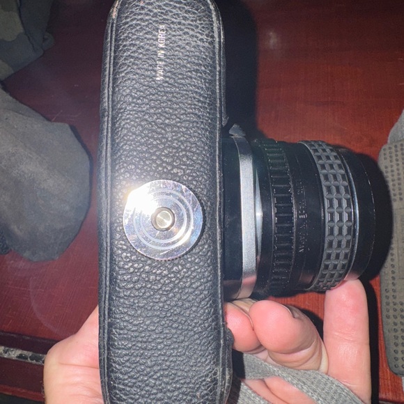 Pentax K1000 camera w/55mm lens, no lens caps - Picture 6 of 10